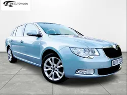 Silber Gebraucht 2011 Skoda Superb Limousine | 7.480 € (Fairer Preis)