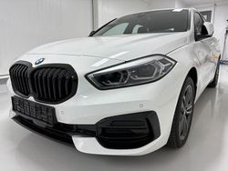 Weiß Gebraucht 2022 BMW 118 Sport Line Kleinwagen | 21.350 € (Fairer Preis)