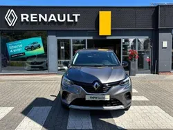 Grau Gebraucht 2023 Renault Captur Evolution SUV | 24.990 € (Etwas zu teuer)