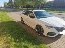 Weiß Gebraucht 2021 Skoda Octavia RS Kombi | 28.999 € (Guter Preis)