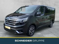 Schwarz (black pearl schwarz) Neu 2024 Renault Trafic Van | 52.990 € (Etwas zu teuer)