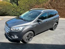 Grau Gebraucht 2017 Ford Kuga SUV | 13.500 € (Fairer Preis)
