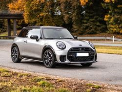 Silber Gebraucht 2025 Mini John Cooper Works Kleinwagen | 36.300 € (Fairer Preis)