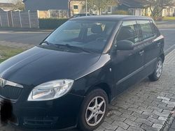 Schwarz Gebraucht 2008 Skoda Fabia Limousine | 1.200 €