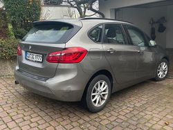 Braun Gebraucht 2015 BMW 218 Active Tourer Van / Kleinbus | 10.000 € (Fairer Preis)