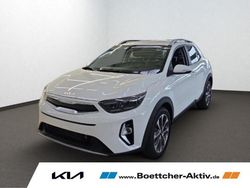 Weiss Gebraucht 2024 Kia Stonic Spirit SUV | 21.990 € (Etwas zu teuer)