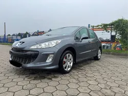 Grau Gebraucht 2008 Peugeot 308 Kleinwagen | 3.200 € (Etwas zu teuer)