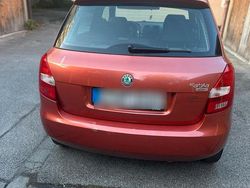 Orange Gebraucht 2009 Skoda Fabia Kleinwagen | 1.850 € (Fairer Preis)
