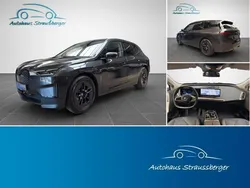 Grau Gebraucht 2024 BMW iX Shadowline SUV | 48.990 €