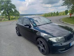 Schwarz Gebraucht 2008 BMW 120 Kleinwagen | 5.300 €