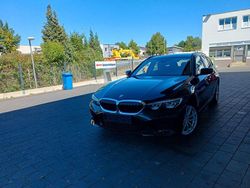 Schwarz Gebraucht 2020 BMW 318 Kombi | 19.499 € (Guter Preis)