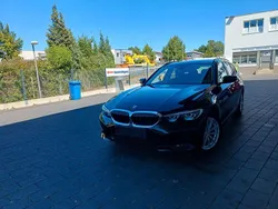 Schwarz Gebraucht 2020 BMW 318 Kombi | 19.950 € (Guter Preis)