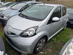 Silber Gebraucht 2007 Toyota Aygo Cool Kleinwagen | 1.990 € (Guter Preis)