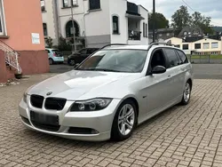 Grau Gebraucht 2007 BMW 320 Sport Line Kombi | 3.000 € (Guter Preis)