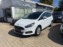 Weiß Gebraucht 2019 Ford S-MAX Titanium Van / Kleinbus | 13.990 € (Etwas zu teuer)