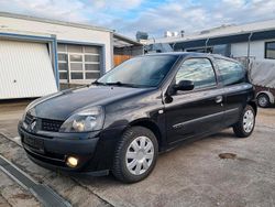 Schwarz Gebraucht 2003 Renault Clio II Kleinwagen | 1.849 € (Fairer Preis)