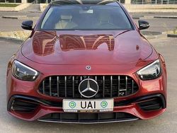 Rot Gebraucht 2016 Mercedes E200 AMG line Limousine | 16.600 €