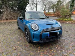 Blau Gebraucht 2023 Mini Cooper SE Kleinwagen | 22.000 € (Fairer Preis)