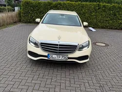 Gelb Gebraucht 2018 Mercedes 200 Kombi | 6.500 €