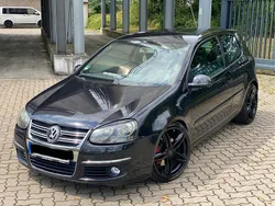 Schwarz Gebraucht 2005 VW Golf V R Kleinwagen | 1.850 € (Guter Preis)