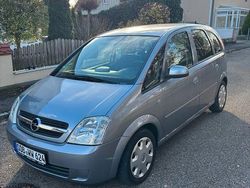 Grau Gebraucht 2004 Opel Meriva Enjoy Van / Kleinbus | 2.500 € (Etwas zu teuer)