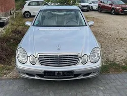 Silber Gebraucht 2003 Mercedes E200 Elegance Limousine | 12.000 €