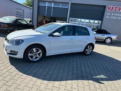 Weiß Gebraucht 2015 VW Golf VII Limousine | 7.490 € (Guter Preis)