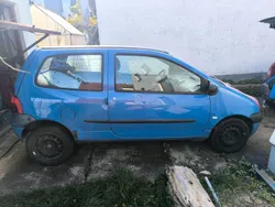 Blau Gebraucht 2005 Renault Twingo Kleinwagen | 700 €