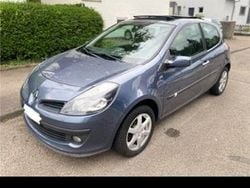 Blau Gebraucht 2006 Renault Clio II Dynamique Limousine | 2.999 € (Fairer Preis)