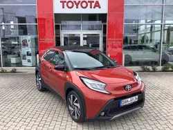 Rot Gebraucht 2022 Toyota Aygo X-plore Kleinwagen | 15.890 € (Fairer Preis)