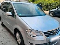 Silber Gebraucht 2008 VW Touran Van / Kleinbus | 7.000 €