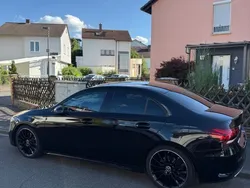 Schwarz Gebraucht 2020 Mercedes A200 Limousine | 31.940 €