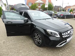 696 nachtschwarz Gebraucht 2019 Mercedes GLA200 Style SUV | 21.990 € (Guter Preis)