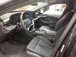 Mythosschwarz Gebraucht 2025 Audi A6 e-tron Ambiente Kombi | 52.945 €