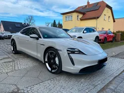 Grau Gebraucht 2021 Porsche Taycan 4S Performance Package Limousine | 69.900 € (Fairer Preis)
