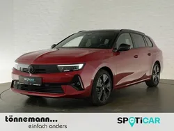 Rot Gebraucht 2024 Opel Astra Kombi | 28.924 € (Guter Preis)