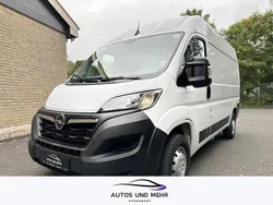 Weiß Gebraucht 2022 Opel Movano Edition Van | 20.299 € (Guter Preis)