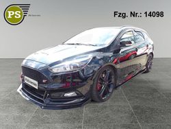 Schwarz Gebraucht 2017 Ford Focus Sport Limousine | 13.580 € (Guter Preis)