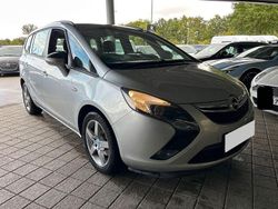 Silber Gebraucht 2015 Opel Zafira Tourer Edition Van / Kleinbus | 9.100 € (Fairer Preis)