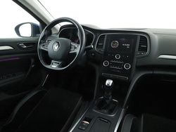 Beige Gebraucht 2017 Renault Mégane IV Experience Limousine | 10.500 € (Etwas zu teuer)