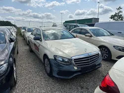 Beige Gebraucht 2018 Mercedes E200 Limousine | 6.999 €