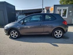 Grau Gebraucht 2010 Toyota Auris Sol Limousine | 6.600 € (Fairer Preis)