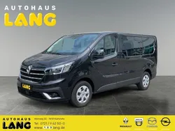 Schwarz midnight Gebraucht 2022 Renault Trafic Life Van | 33.990 € (Etwas zu teuer)
