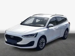 Weiss Gebraucht 2022 Ford Focus Cool & Connect | 20.149 € (Superpreis)