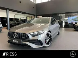 Metalliclack mountaingrau Gebraucht 2025 Mercedes A35 AMG AMG Limousine | 58.500 €