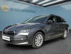 Grau Gebraucht 2025 Skoda Octavia Kombi | 32.299 € (Guter Preis)