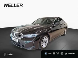 Saphirschwarz (schwarz) Gebraucht 2024 BMW 330 M Sport Limousine | 46.950 € (Guter Preis)