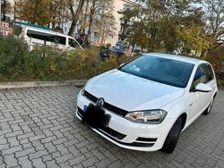 Weiß Gebraucht 2014 VW Golf VII Limousine | 6.999 € (Fairer Preis)
