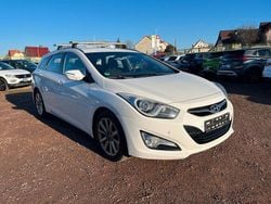 Weiß Gebraucht 2012 Hyundai i40 Kombi | 3.500 € (Guter Preis)