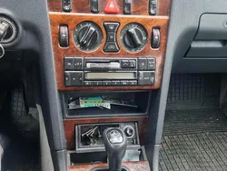 Grau Gebraucht 1996 Mercedes C180 Limousine | 1.850 € (Superpreis)
